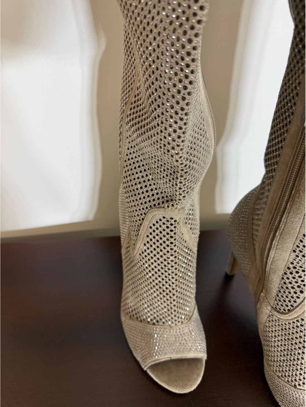 Vince Camuto Kamorina Rhinestone Over-the-Knee Peep Toe Boots Size 8.5 - Picture 4 of 9